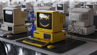 компьютеры, -unknown , разное, цветы, цвет, желтый, смайл, компьютер, бутылка, улыбка, стол, клавиатура, офис, мышь