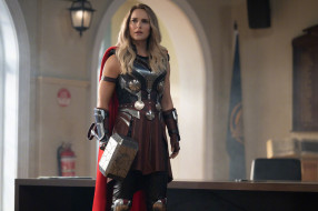 Thor: Love and Thunder || 2022     2560x1703 thor,  love and thunder || 2022,  ,  love and thunder, , , , , , , , , , , , natalie, portman, jane, foster, mighty
