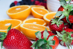 еда, фрукты,  ягоды, апельсины, клубника