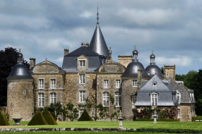 Chateau de la Bourbancais,France     2560x1706 chateau de la bourbancais, france, ,  , chateau, de, la, bourbancais