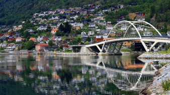 Loftesnesbrui bridge,Sogndalselvi river,Norway     2048x1152 loftesnesbrui bridge, sogndalselvi river, norway, , - , loftesnesbrui, bridge, sogndalselvi, river