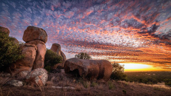 Tcharkulda Rock,South Australia     1920x1080 tcharkulda rock, south australia, , , tcharkulda, rock, south, australia