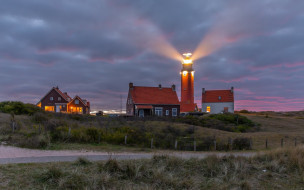Texel lighthouse,Netherlands     2048x1280 texel lighthouse, netherlands, , , texel, lighthouse