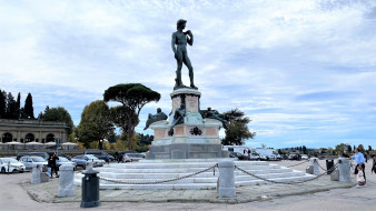 Replica sculpture of `David` at Piazzale Michelangelo     1920x1080 replica sculpture of `david` at piazzale michelangelo, ,  , , replica, sculpture, of, 'david', at, piazzale, michelangelo