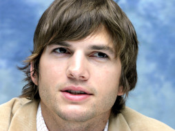 Ashton Kutcher     1600x1200 ashton, kutcher, 