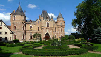 Chateau de Maulmont,France     2560x1440 chateau de maulmont, france, ,  , chateau, de, maulmont