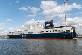 ,  , ro-ro, container, carrier, 