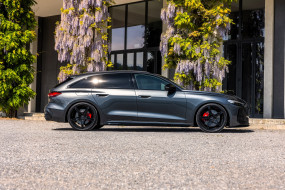     1755961 (a):_ :3000x2000