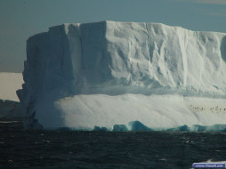 big iceberg     1024x768 