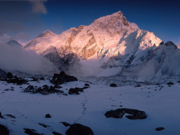 Mount Nuptse, Himalaya Mountains, Nepal     1600x1200 