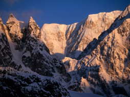 Sunrise on Alaska Range, Denali National Park, Alaska     1600x1200 