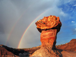 Pedestal Log, Blue Mesa, Petrified Forest National Park, Arizona     1600x1200 