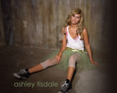      1280x1024 Ashley Tisdale, 