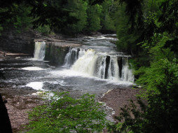 Mombeso Falls , Presque Isle River, Porcupine Mountains State Park, Michigan     1600x1200 
