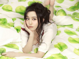     286973 (a):MariJane :1600x1200