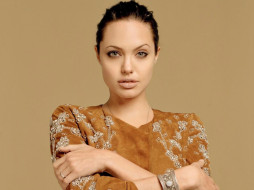 Angelina Jolie, 