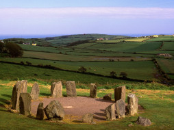 Drombeg Stone Circle, County Cork, Ireland     1600x1200 