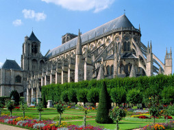 Bourges Cathedral - Bourges, France     1024x768 cathedral, of, st, etienne, france, , , , , , bourges