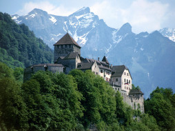 Vaduz Castle, Liechtenstein обои для рабочего стола 1600x1200 vaduz, castle, liechtenstein, города