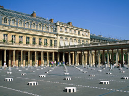 in, the, courtyard, palais, royal, paris, france, 
