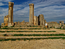 Columns-Volubilis-Roman Ruins-Morocco-Africa     1600x1200 columns, volubilis, roman, ruins, morocco, africa, , , , 