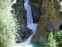 Lower Falls in Johnston Canyon, Banff     1280x960 