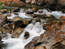 Mountain Stream-Trek to Ninong-Yunnan Province-China     1600x1200 