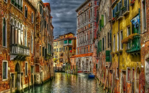 Quiet Canal in Venice, Italy     1440x900 quiet, canal, in, venice, italy, , , 