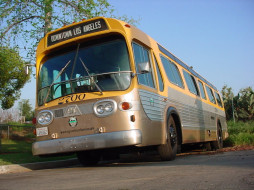 gmc bus     1024x768 