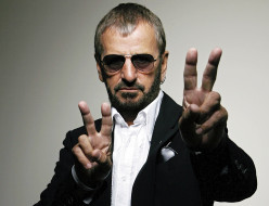 Ringo Starr     2681x2061 ringo, starr, , the, beatles