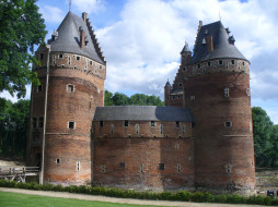 Beersel Castle. Belgium     2560x1920 beersel, castle, belgium, , , , , , 