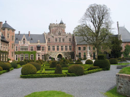 innenhof castle in Belgium     1600x1200 innenhof, castle, in, belgium, , , , , , , , 