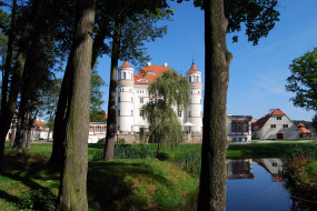 Wojanow palace. Poland     1800x1200 wojanow, palace, poland, , , , , , , 