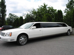 cadillac limousine montreal     1024x768 cadillac, limousine, montreal, 