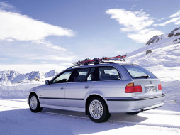 BMW 5-Series Touring     1600x1200 bmw, series, touring, 