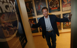 Arnold Schwarzenegger     2560x1600 arnold, schwarzenegger, , , , , , , , 