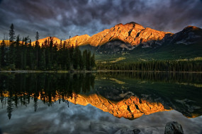 Pyramid Lake, Jasper National Park, Alberta, Canada     2048x1366 pyramid, lake, jasper, national, park, alberta, canada, , , , , , , , , 