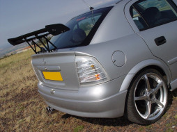 Opel Astra     1024x768 opel, astra, 