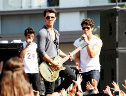 Jonas Brothers     2000x1529 jonas, brothers, , -, teen, pop, , , -