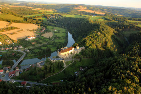  Šternberk Castle and Szave river     2304x1536 , 352, ternberk, castle, and, szave, river, , , , , 