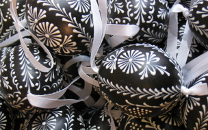 Black-white Easter eggs     1920x1200 black, white, easter, eggs, , , , , , 