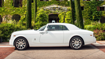 Rolls Royce phantom обои для рабочего стола 2048x1152 rolls, royce, phantom, автомобили, класс-люкс, великобритания, rolls-royce, motor, cars, ltd