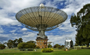 `The Dish` radiotelescope at Parkes     2100x1295 `the, dish`, radiotelescope, at, parkes, , , , , , 