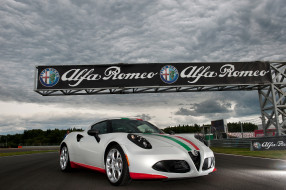 2013 Alfa Romeo 4C     2592x1724 2013, alfa, romeo, 4c, , 