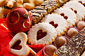      5000x3321 , , , , cookies, , , , , , , , , candy, cakes, balls, christmas, decoration, merry, holiday, happy, new, year, , hearts, ribbon