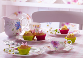      2717x1928 , , , , cups, flowers, butterfly, , , cakes, muffins, , , food, dessert, cake, , , , table