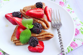      3632x2428 , , , dessert, , pancakes, strawberries, sweet, fruit, , blackberry, , , food, , mint