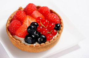      2048x1347 , ,  ,  , red, currants, raspberries, , , , , , , , , berries, sweet, dessert, blueberries, cream, tarts, 