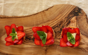 Strawberry Tarts     2560x1601 strawberry tarts, , ,  ,  , , , strawberry, tarts