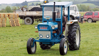 Ford 3000 Tractor     1920x1080 ford 3000 tractor, , , , 